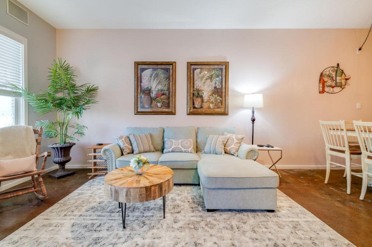 Southern Charmer-Historic District Downtown-Front Porch-Walk Score 90!!-Private Parking-1 Minute To Forsyth Park Savannah Exterior foto